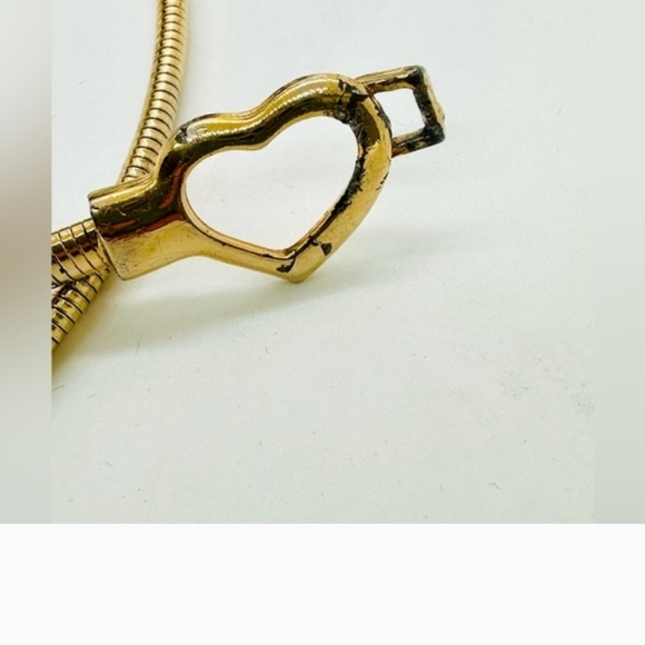 Vintage Gold Skinny Heart Belt - Picture 3 of 5